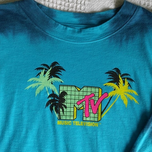 MTV long sleeve t-shirt NWT Med - Picture 2 of 8
